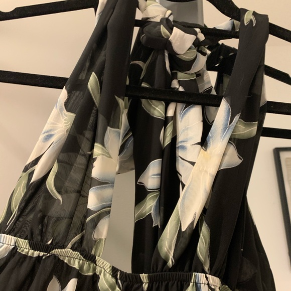 L’ATISE black and floral romper - Picture 7 of 9